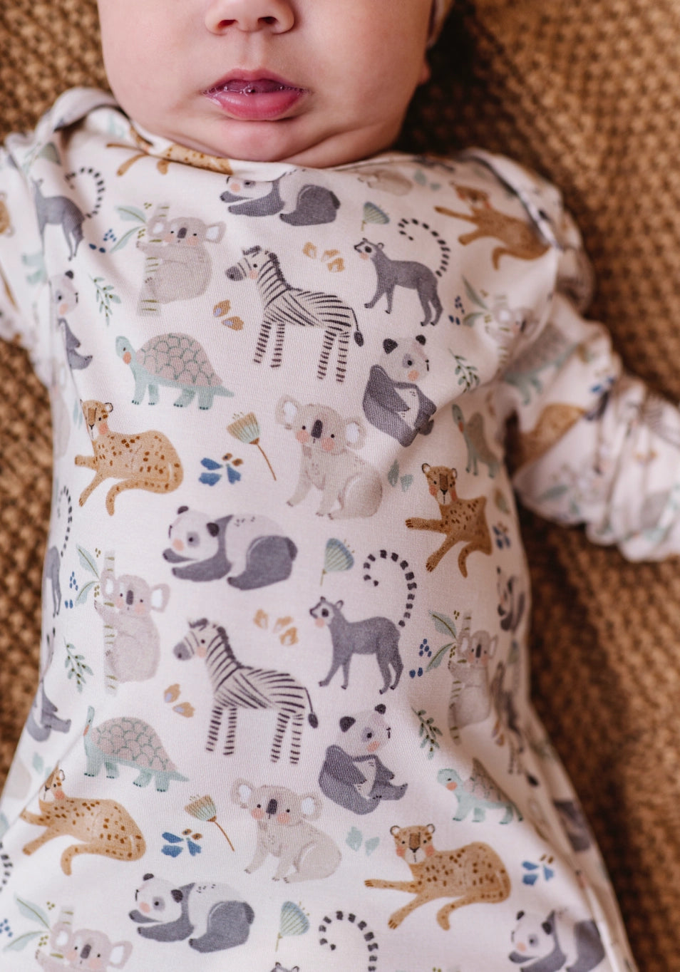SAFARI FRIEND KNOTTED GOWN