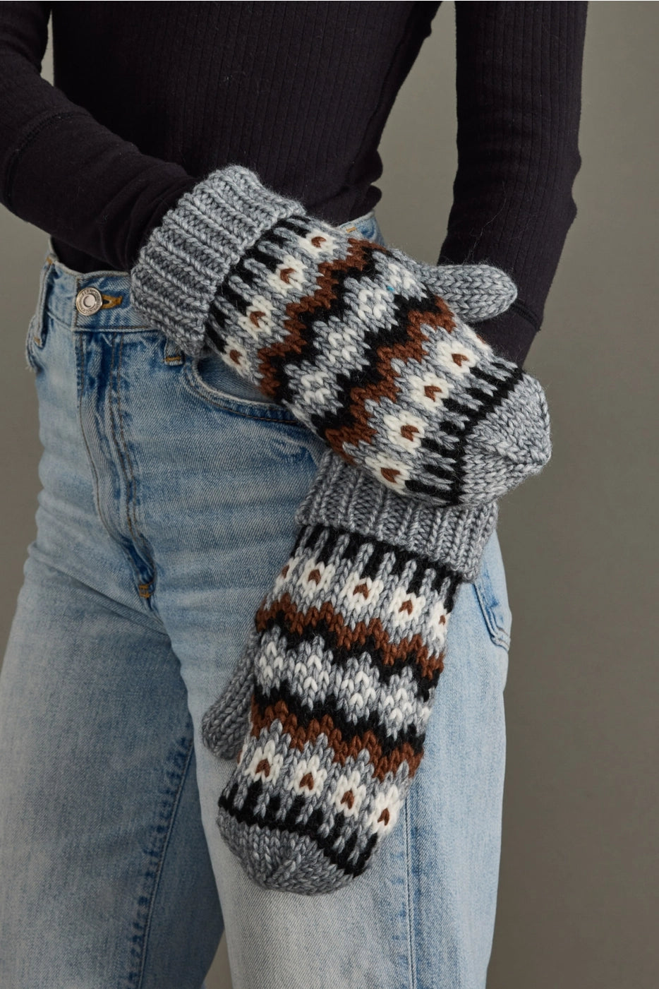 GRAY FAIRISLE MITTENS