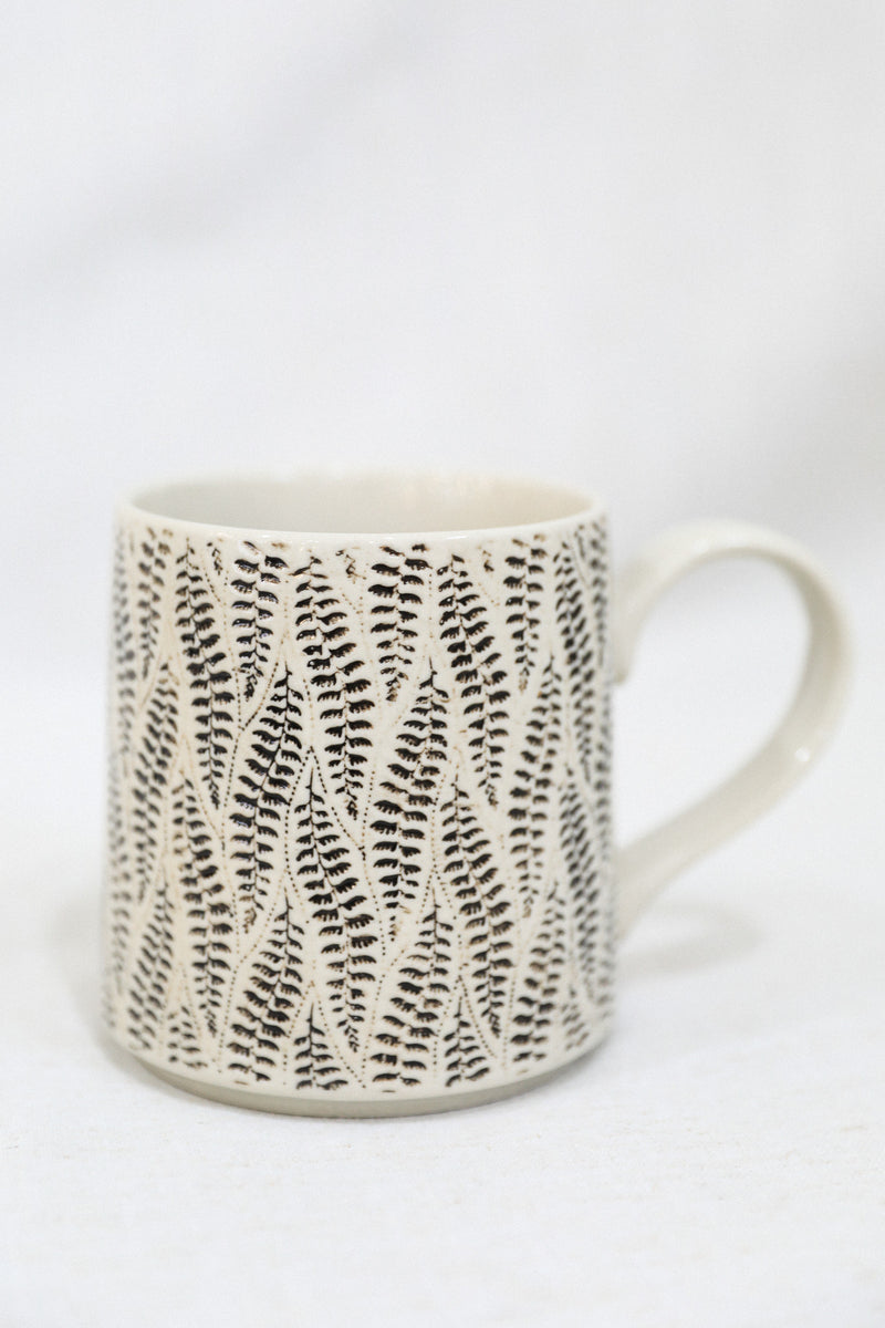 BLACK + WHITE PATTERNED MUG