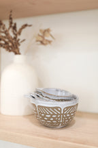 MEASURING CUPS WITH WAX RELIEF PATTERN