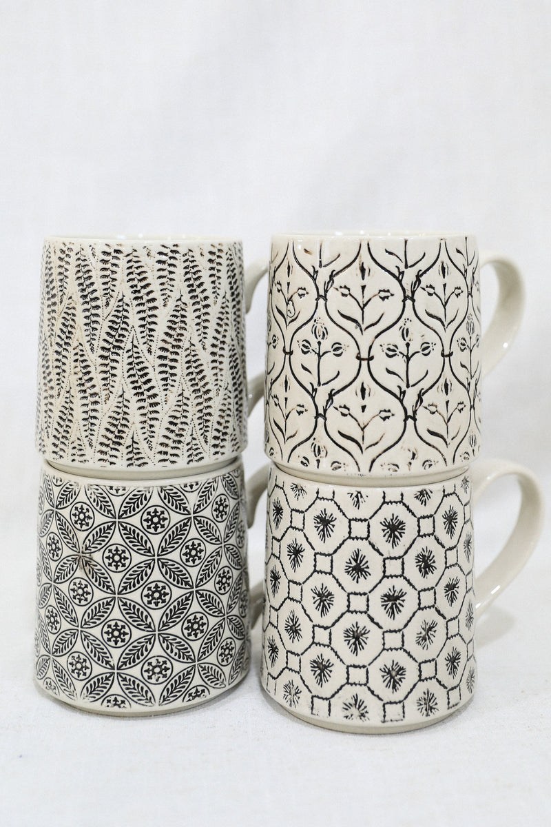 BLACK + WHITE PATTERNED MUG