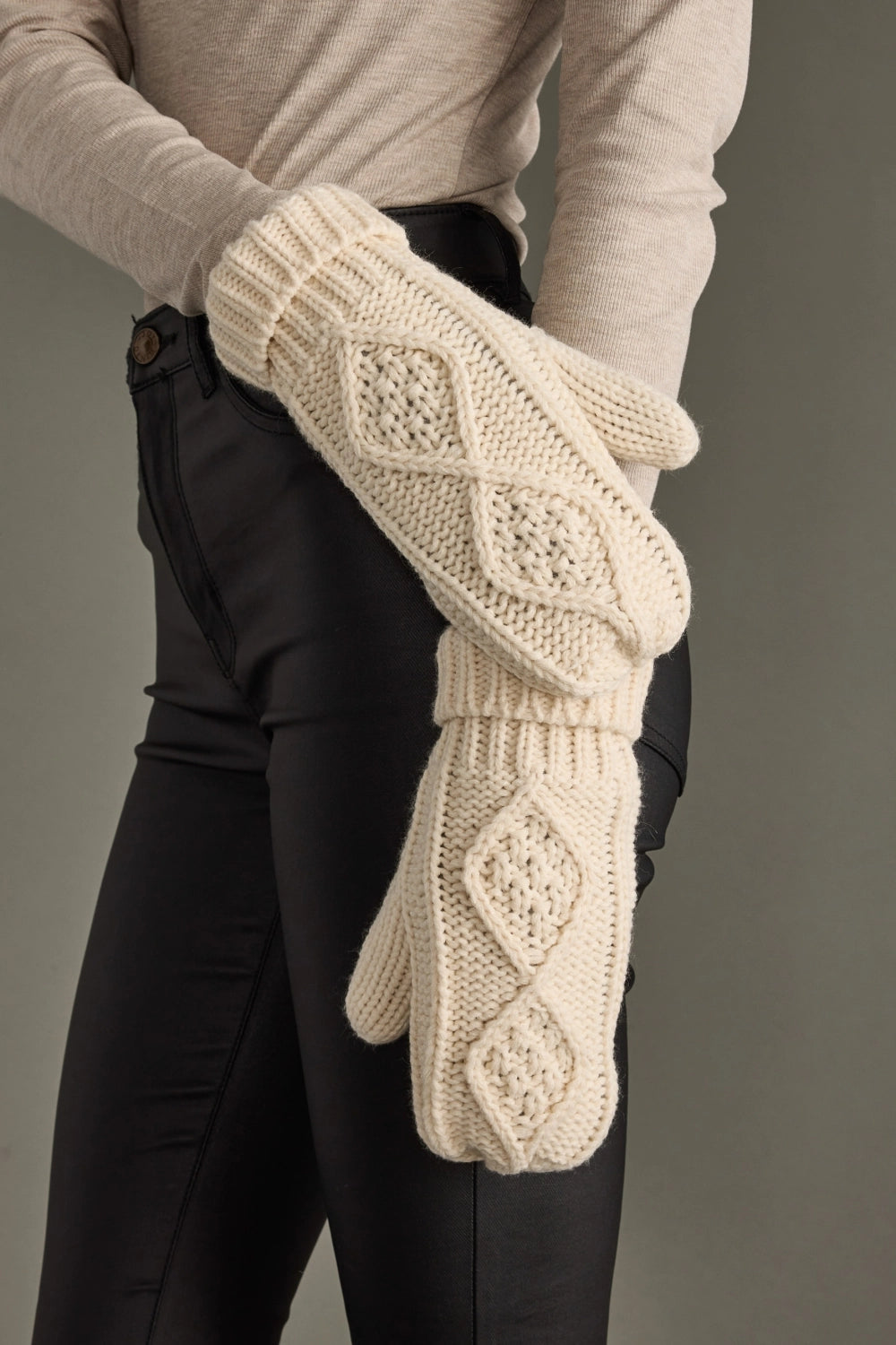 CABLE KNIT MITTENS