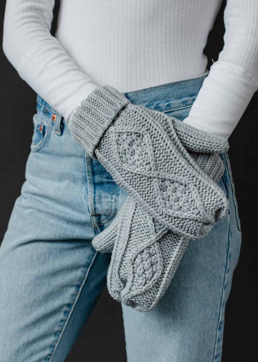 CABLE KNIT MITTENS