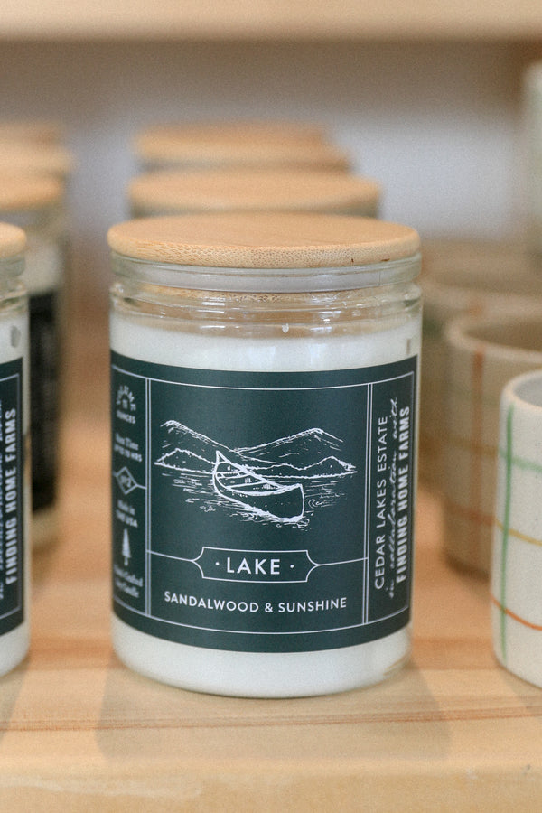 LAKE FINDING HOME CANDLE