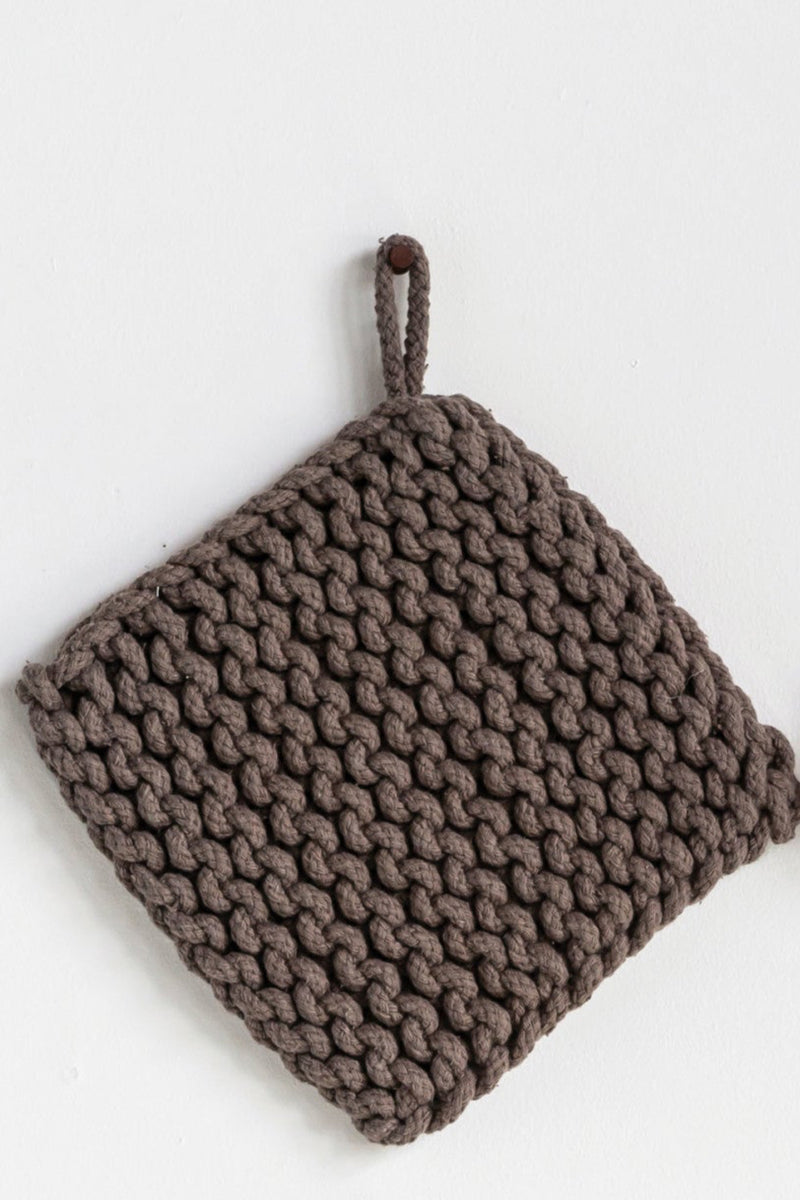 CROCHETED POT HOLDER - DEEP