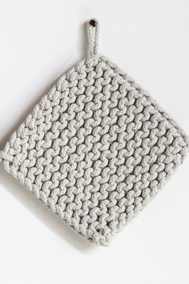 CROCHETED POT HOLDER - DEEP