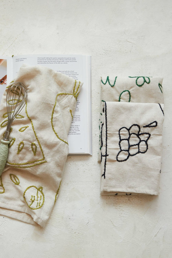 EMBROIDERED LINEN TEA TOWELS