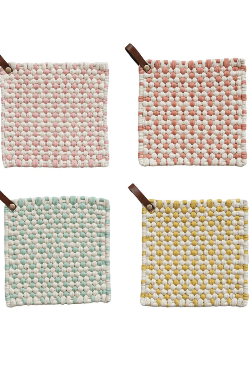 CHECKERED CROCHET HOT PAD