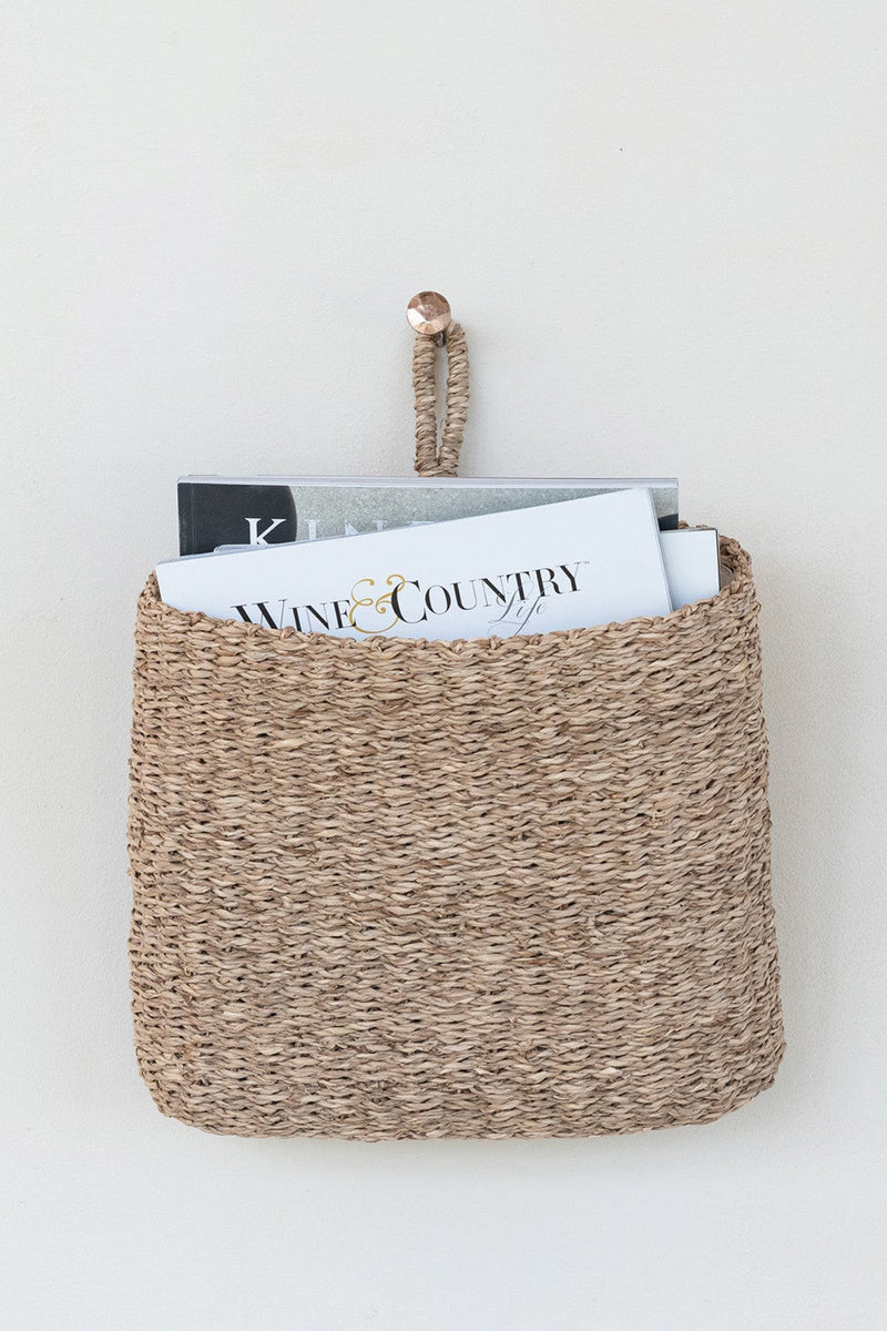 WOVEN SEAGRASS WALL BASKET