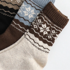 SNOWFLAKE PATTERN SOCKS