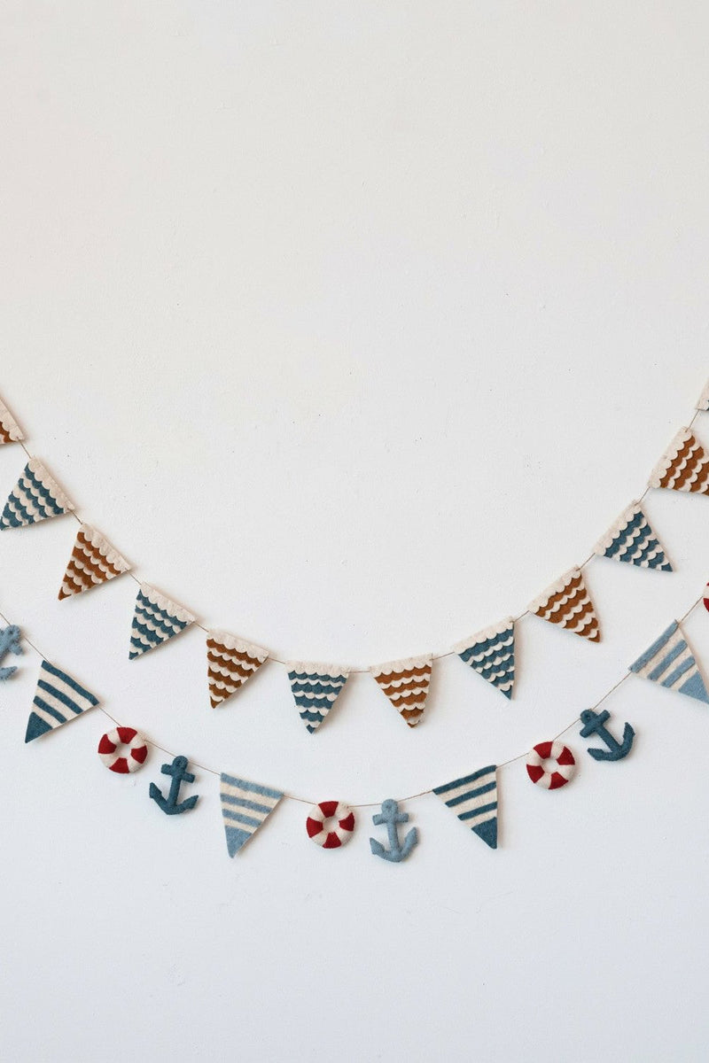 HANDMADE WOOL TRIANGLE PENNANT