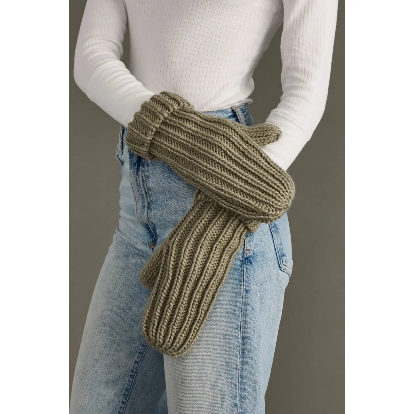 DUSTY SAGE KNIT MITTENS