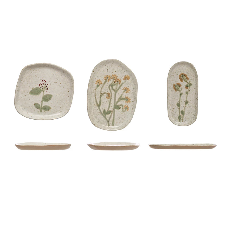 HAND-PAINTED STONEWARE PLATES