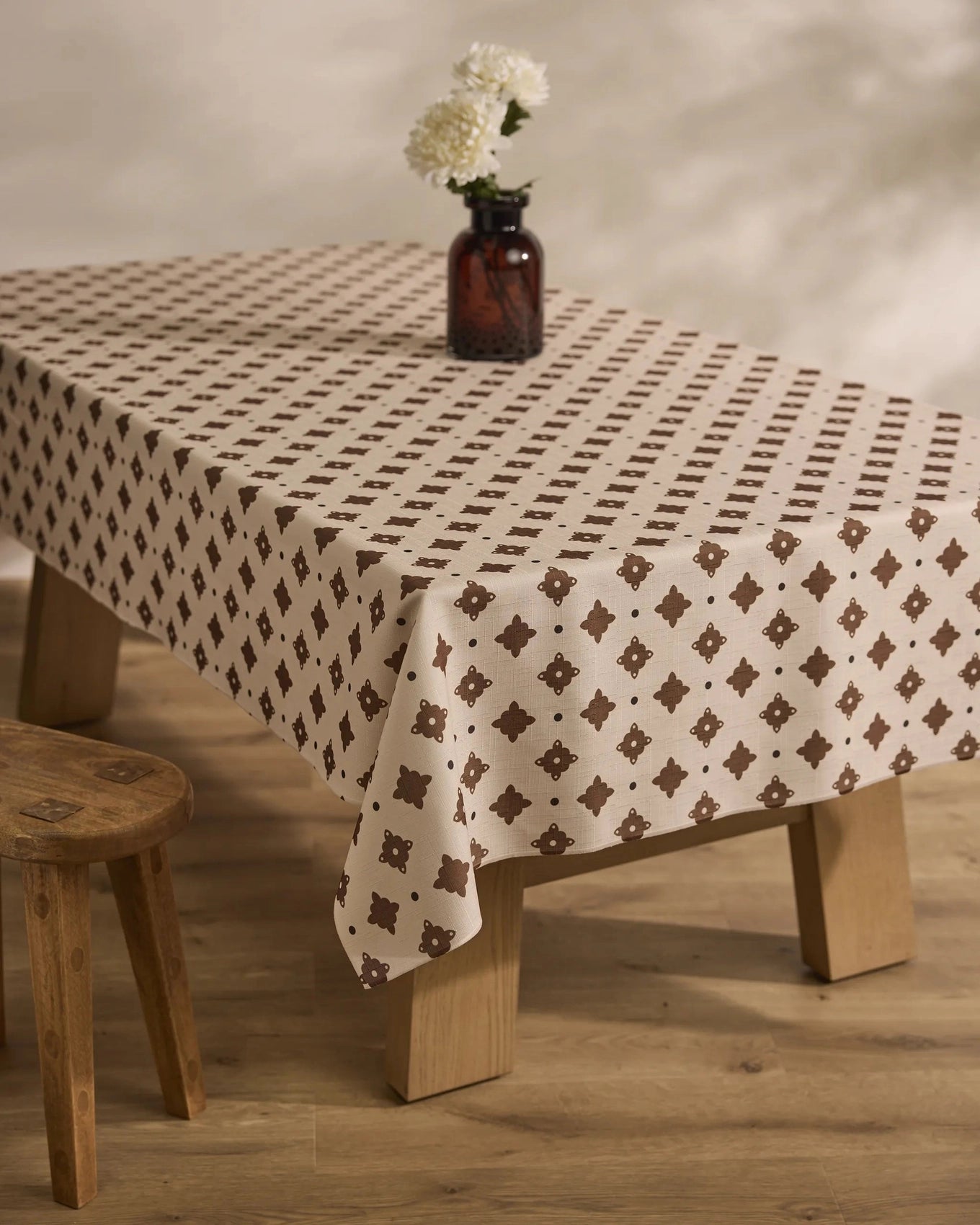 GEOMETRY - HERITAGE STAMP TABLECLOTH