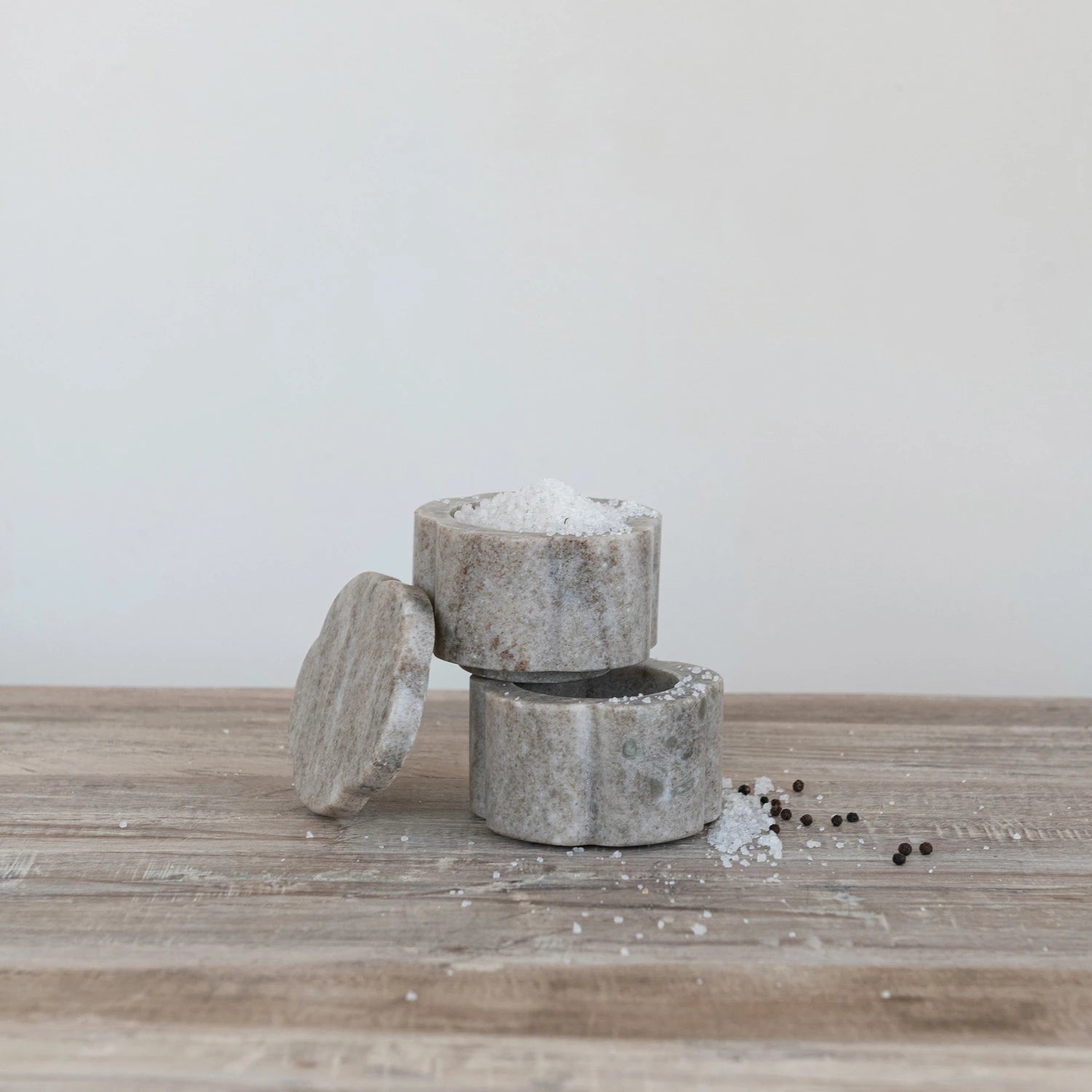 MARBLE SCALLOPED PINCH POTS