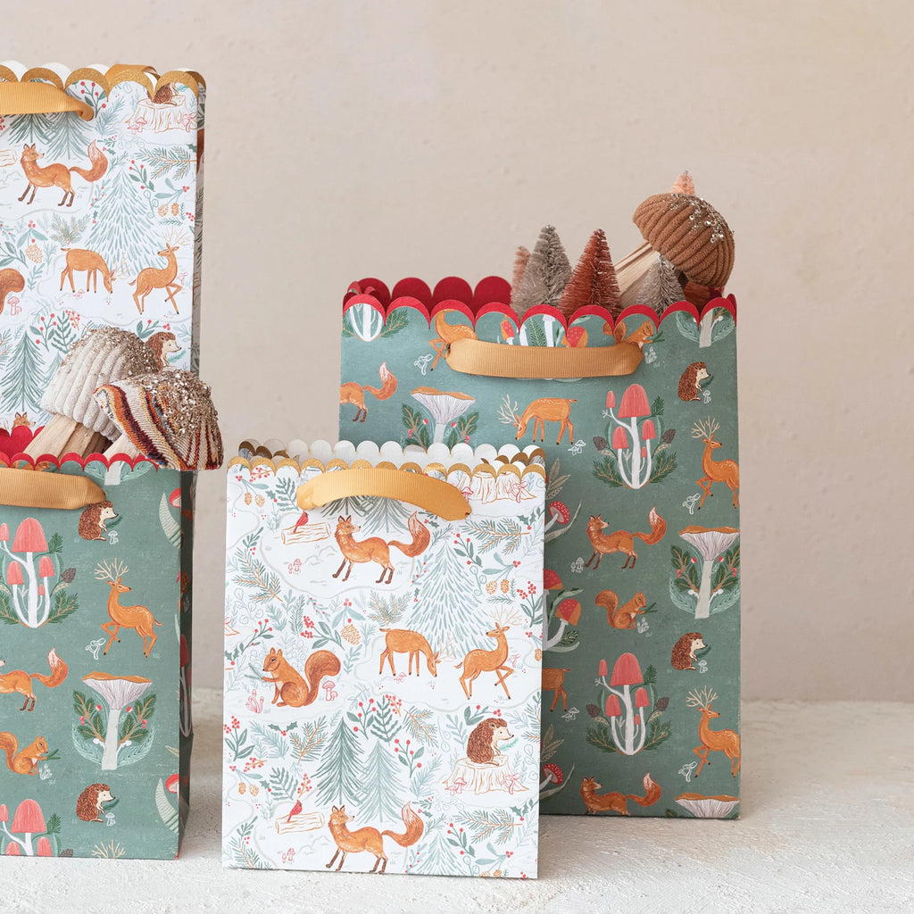 HOLIDAY PAPER GIFT BAGS