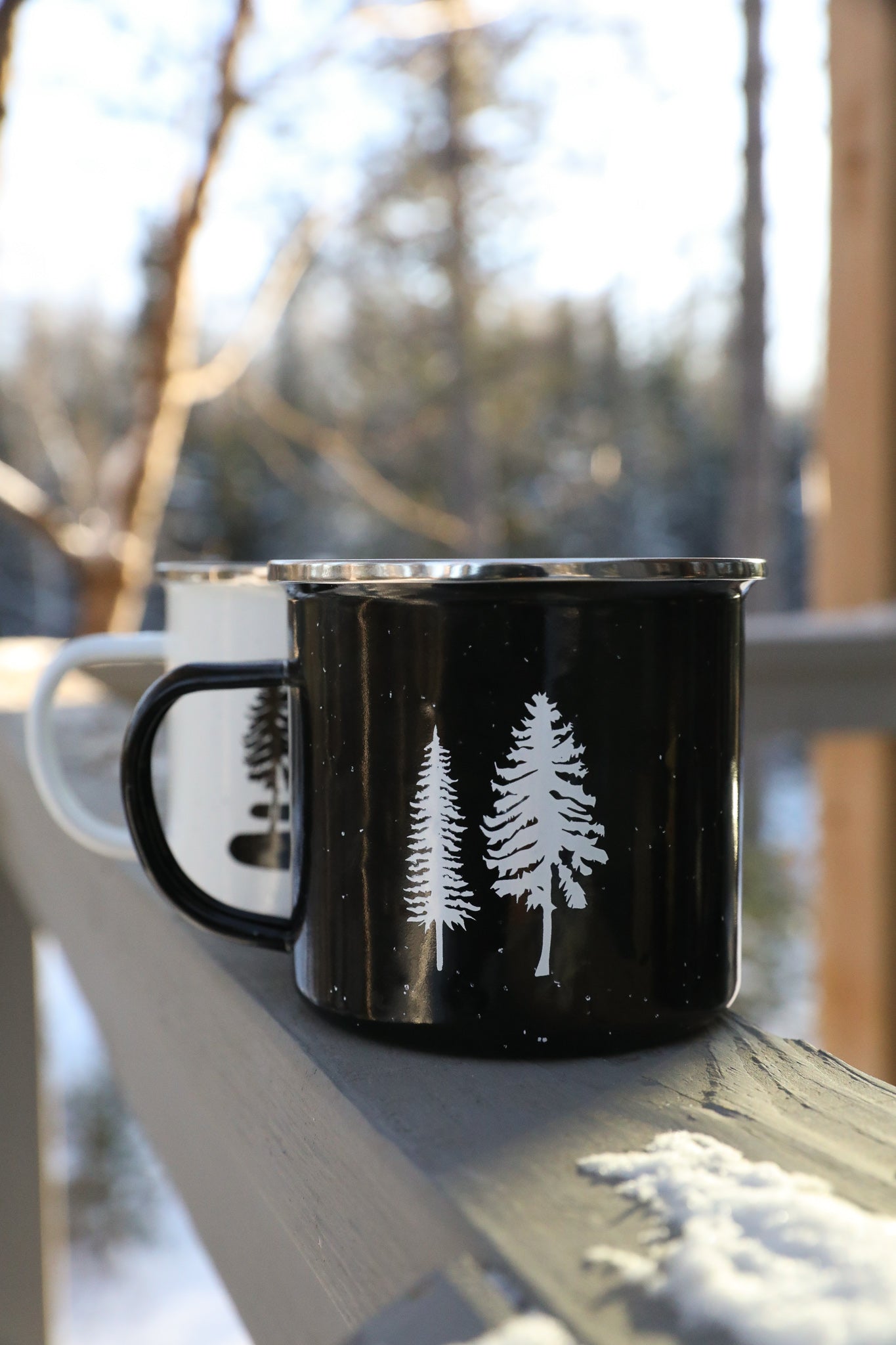THE NORTH SHORE LAKE SUPERIOR CAMPFIRE MUG (WHITE)